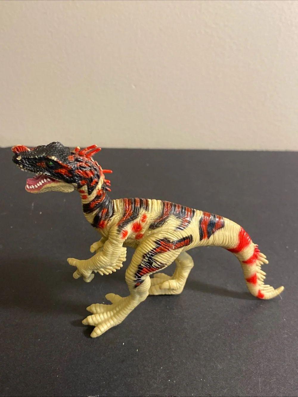 Chap Mei Dino‎ Valley Dino Quest Velociraptor Ornitholestes Dinosaur Toy Figure